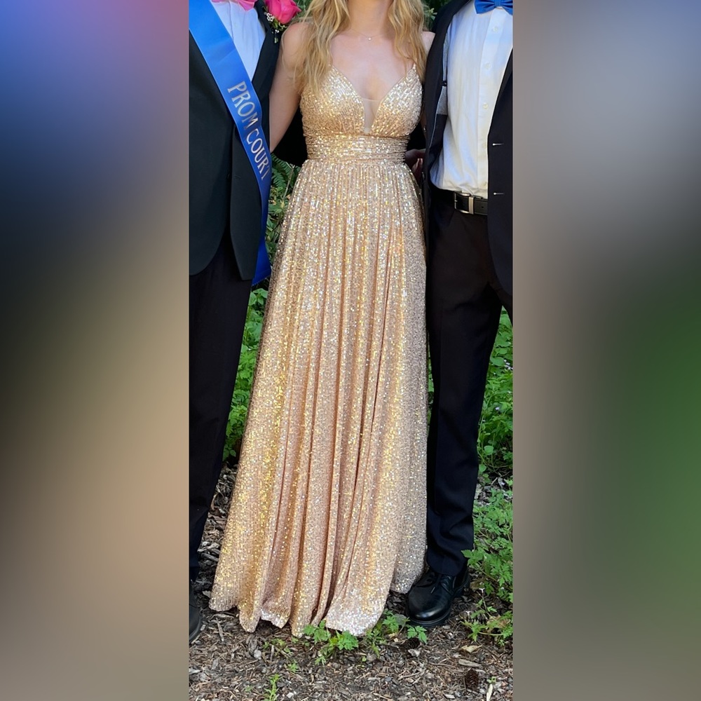Beautiful prom dress size 6